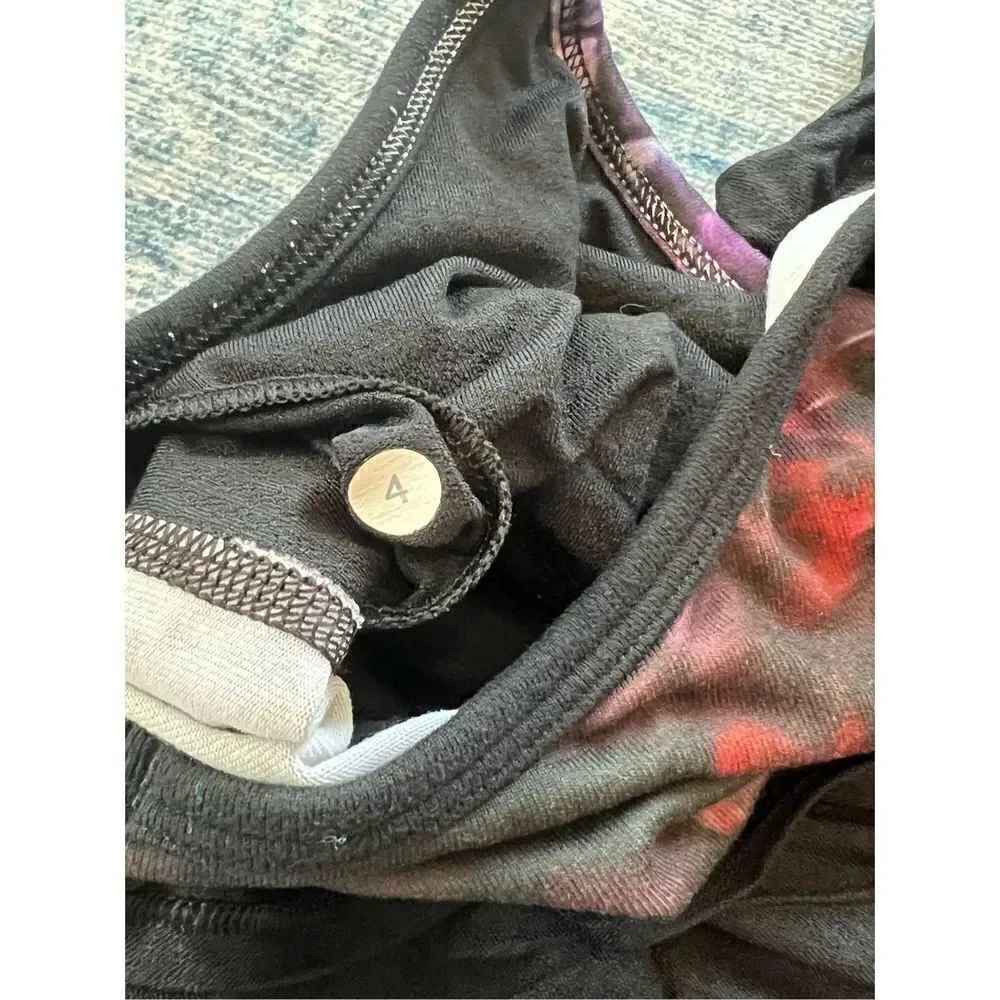 Lululemon Black / Spring Has Sprung Multi No Limits Tank Size 4 - Picture 4 of 6